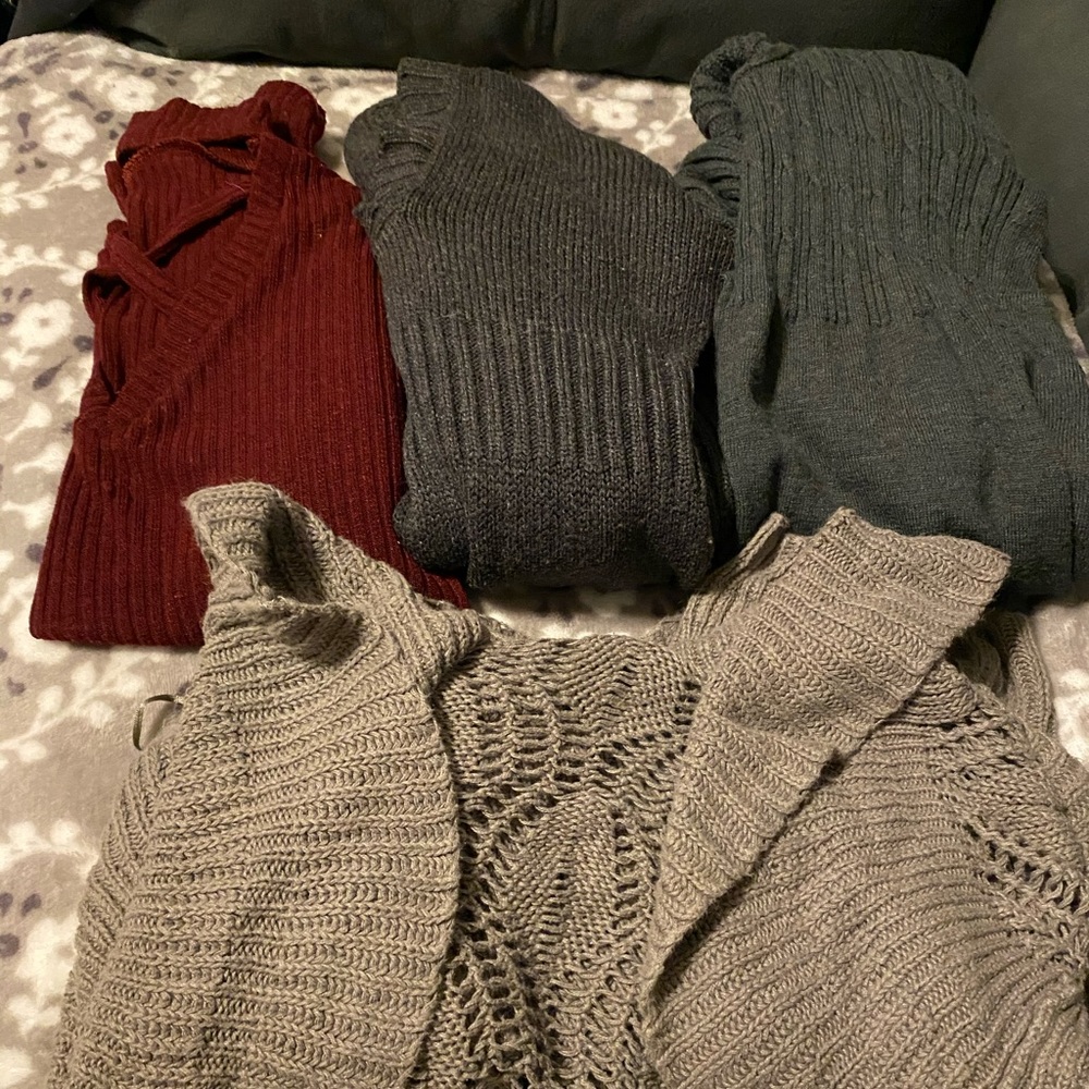Women’s size small sweater lot